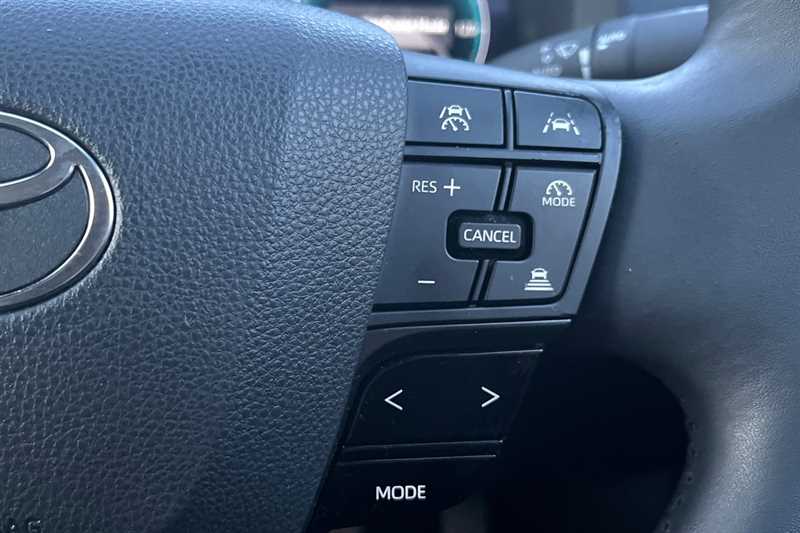 Used Toyota C-HR 2024 for sale - 77134095: Photo 25