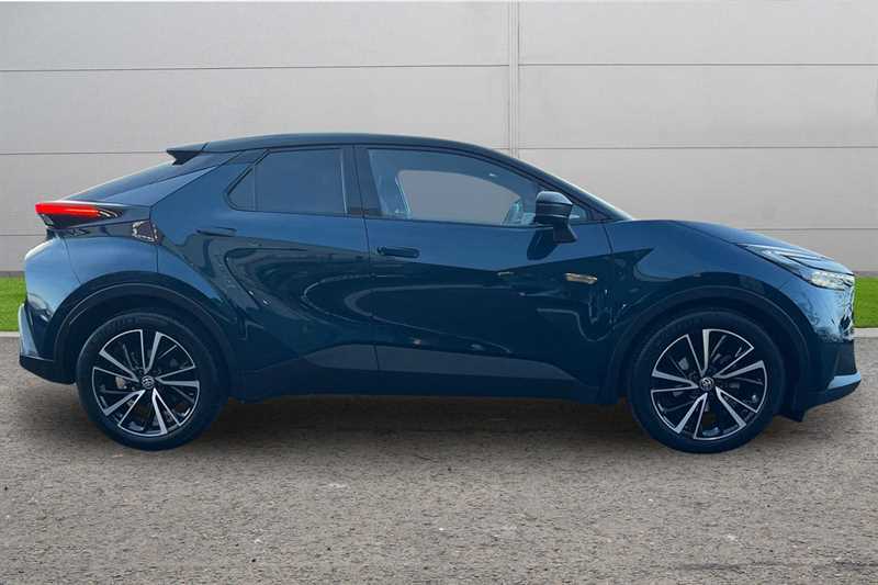 Used Toyota C-HR 2024 for sale - 77134095: Photo 3