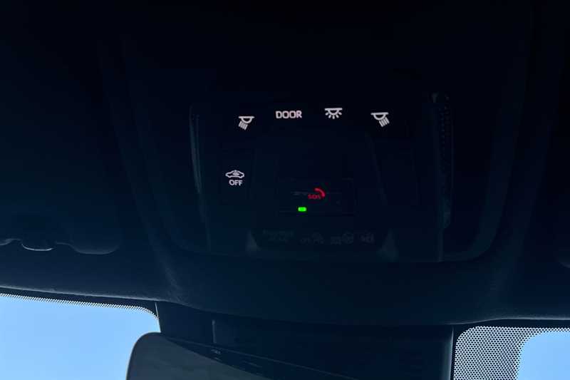 Used Toyota C-HR 2024 for sale - 77134095: Photo 33