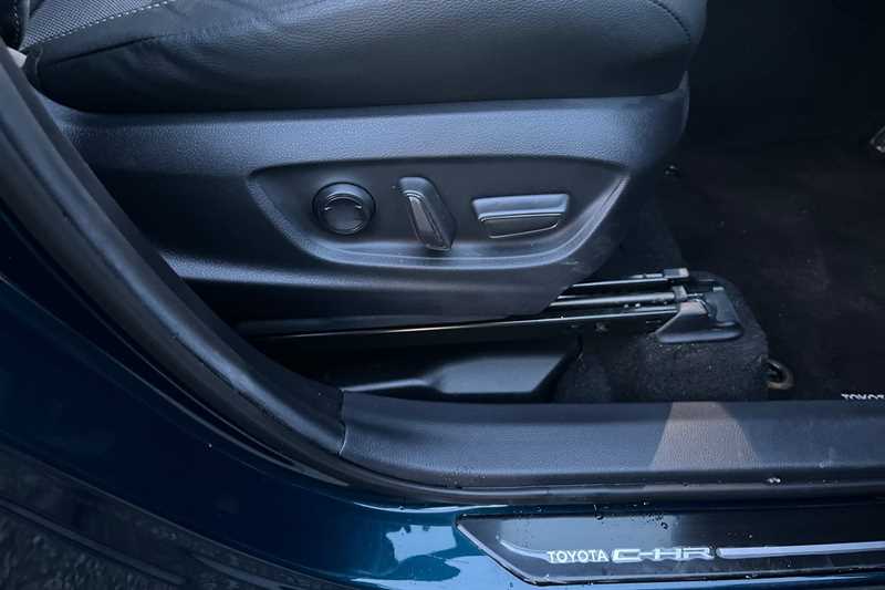 Used Toyota C-HR 2024 for sale - 77134095: Photo 36
