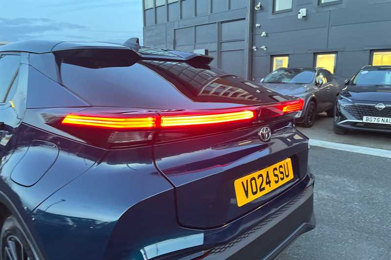 Used Toyota C-HR 2024 for sale - 77134095: Photo 41