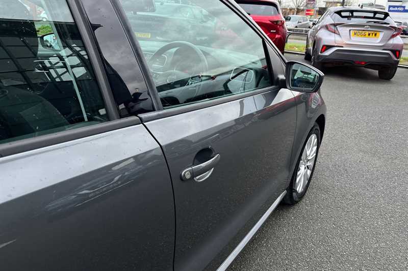 Used Volkswagen Polo 2016 for sale - 76760834: Photo 39