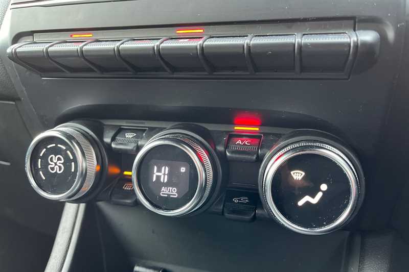 Used Renault Captur 2022 for sale - 77428449: Photo 12