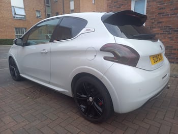 Used Peugeot 208 2014 for sale - 79661700: Photo