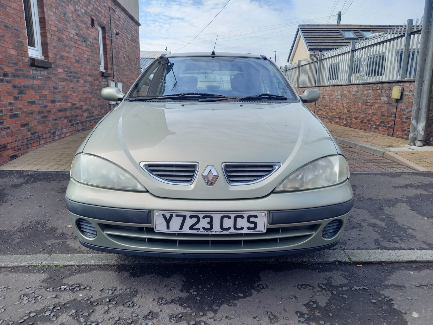 Renault Megane 2001 (Y) - 1.6 16V Expression + 5dr - Image 8