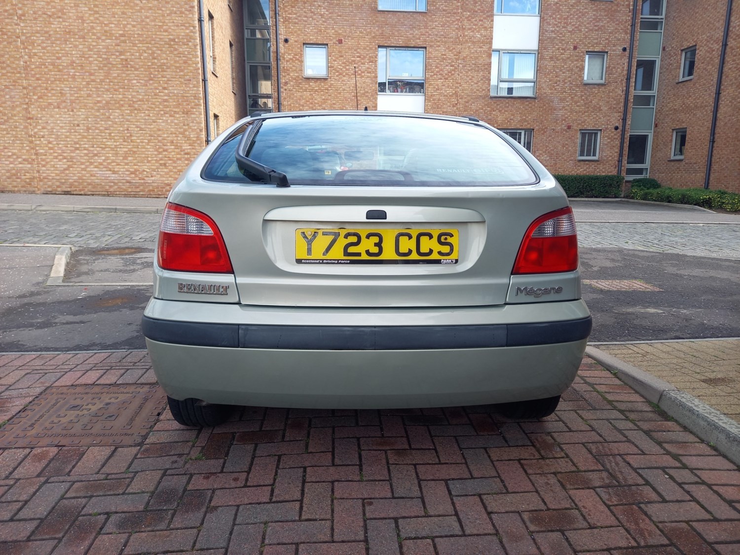 Renault Megane 2001 (Y) - 1.6 16V Expression + 5dr - Image 9