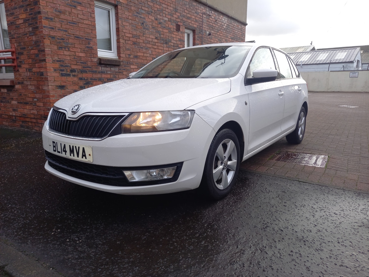 Used Skoda Rapid Spaceback 2014 for sale - 76611418: Photo 1