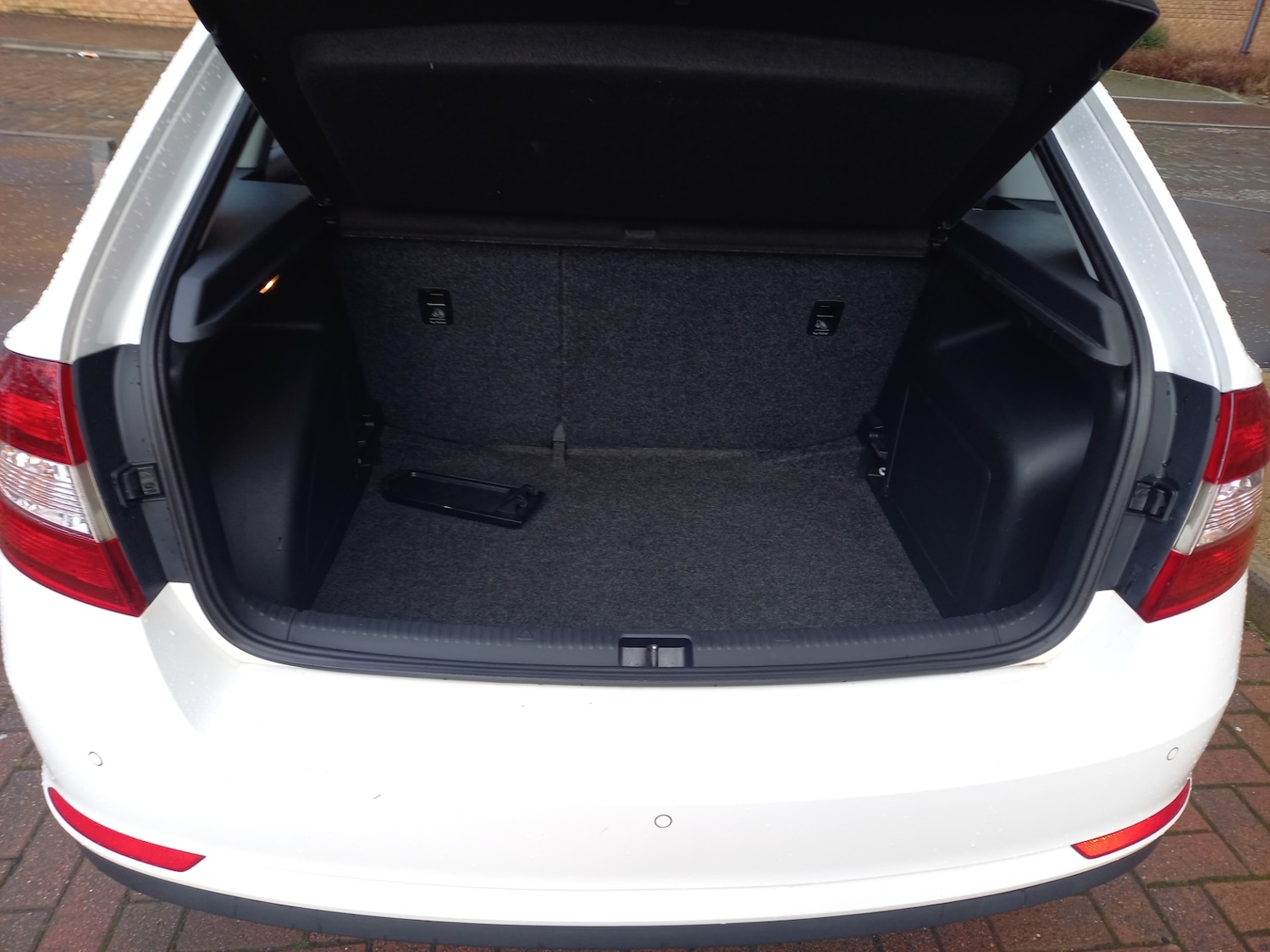 Used Skoda Rapid Spaceback 2014 for sale - 76611418: Photo 6