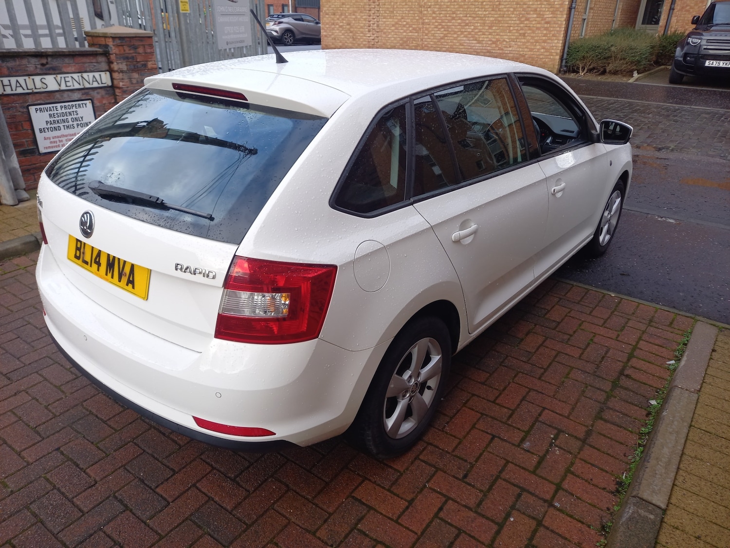 Used Skoda Rapid Spaceback 2014 for sale - 76611418: Photo 8