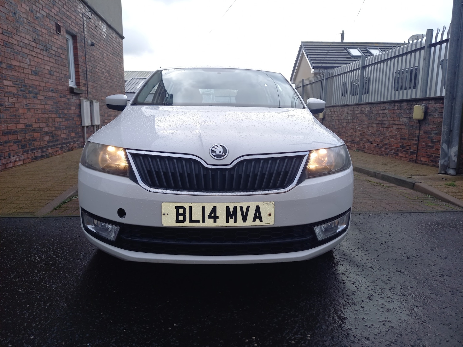 Used Skoda Rapid Spaceback 2014 for sale - 76611418: Photo 9