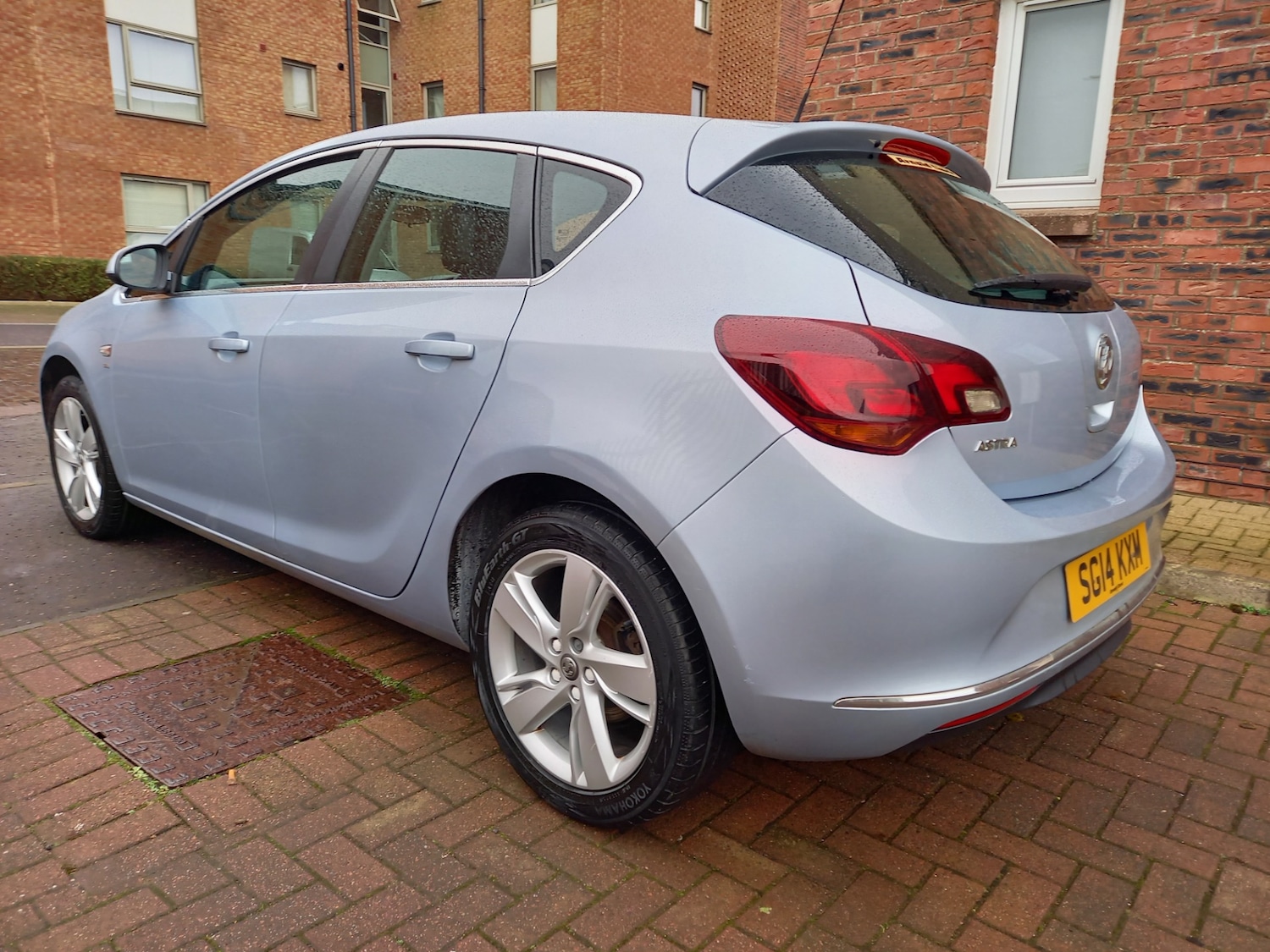 Used Vauxhall Astra 2014 for sale - 77474649: Photo 2