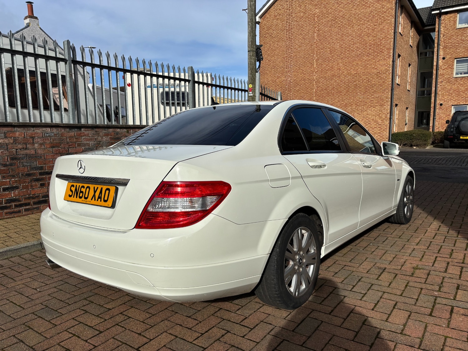 Used Mercedes-Benz C Class 2010 for sale - 77688250: Photo 6