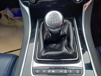 Used Jaguar XE 2016 for sale - 79705429: Photo