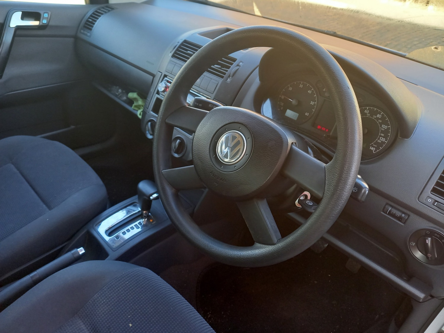 Used Volkswagen Polo 2003 for sale - 77729857: Photo 3