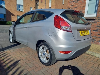 Used Ford Fiesta 2014 for sale - 78442933: Photo