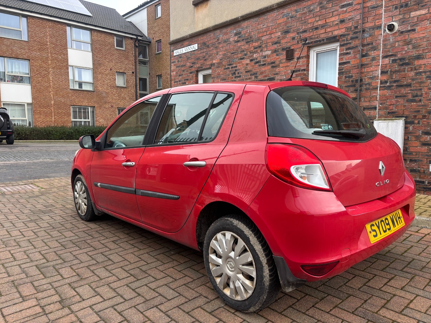 Used Renault Clio 2009 for sale - 77220830: Photo 2