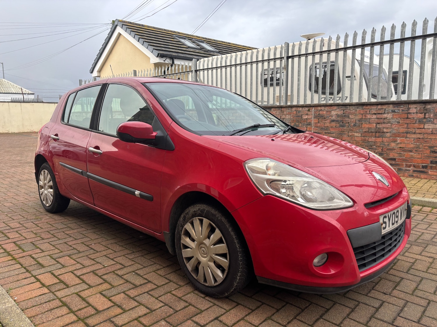 Used Renault Clio 2009 for sale - 77220830: Photo 6