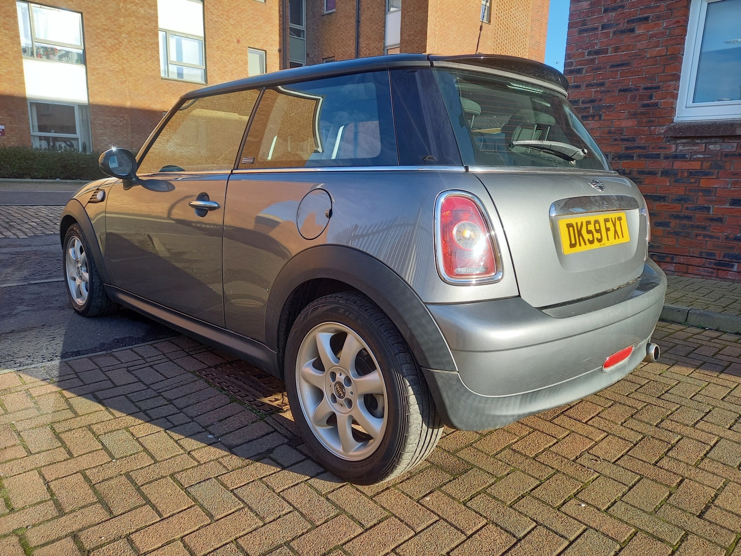 Used MINI Hatch 2009 for sale - 77125504: Photo 2