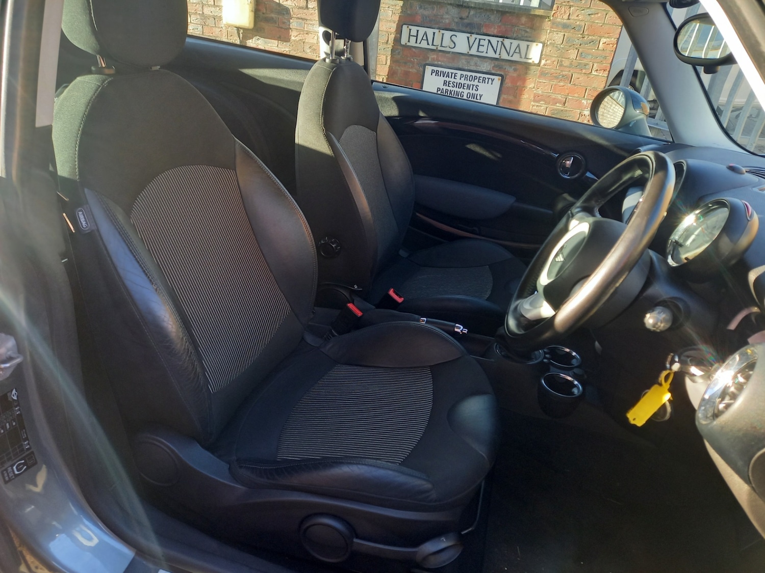 Used MINI Hatch 2009 for sale - 77125504: Photo 4