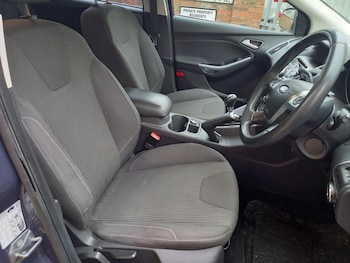 Used Ford Focus 2013 for sale - 76252414: Photo 4