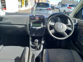Used Volkswagen Golf 2005 for sale - 78680510: Photo