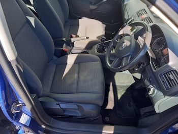 Used Volkswagen Golf 2005 for sale - 78680510: Photo