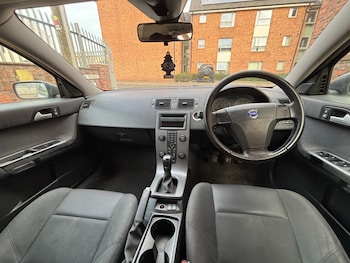 Used Volvo V50 2005 for sale - 76576995: Photo