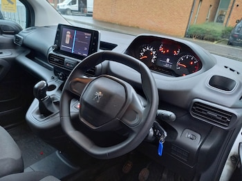 Used Peugeot Partner 2021 for sale - 76877412: Photo