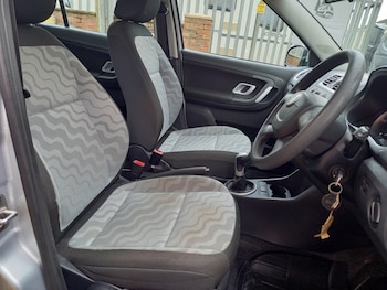 Used Skoda Fabia 2010 for sale - 77501252: Photo