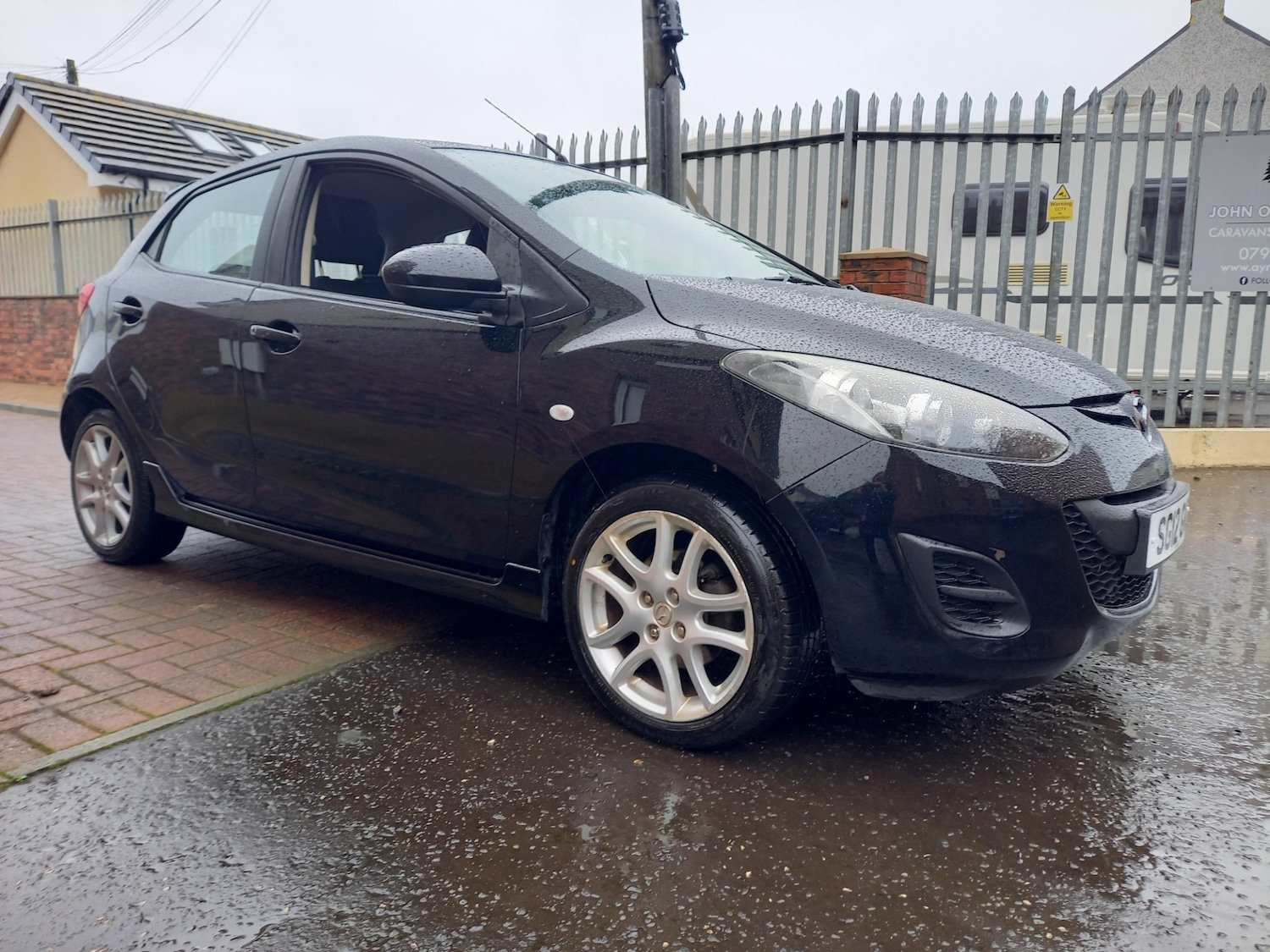 Used Mazda Mazda2 2012 for sale - 77516183: Photo 6