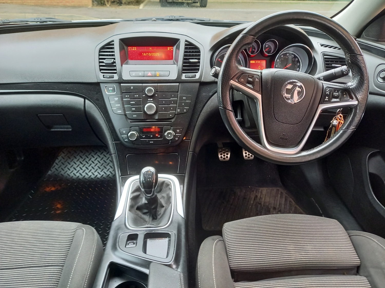 Used Vauxhall Insignia 2013 for sale - 76263133: Photo 3