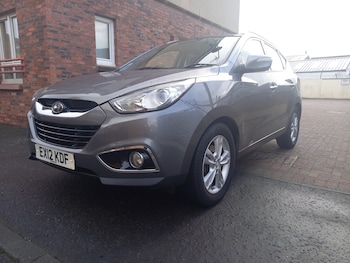 2012 (12) - 1.7 CRDi Premium 5dr 2WD