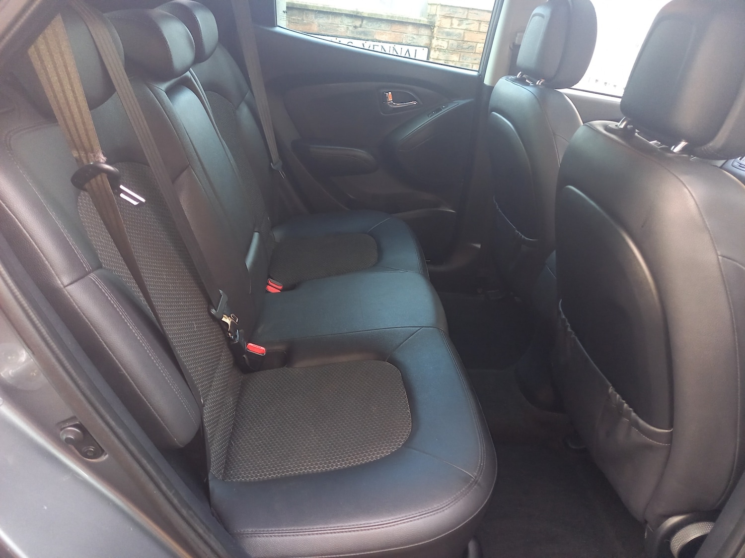 Used Hyundai Ix35 2012 for sale - 76662947: Photo 5
