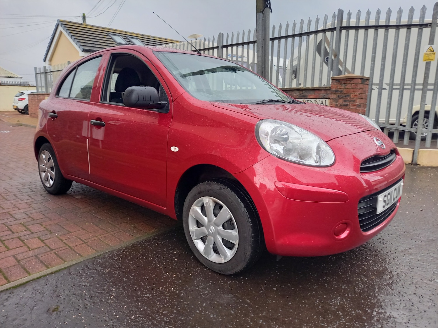 Used Nissan Micra 2011 for sale - 76982930: Photo 6