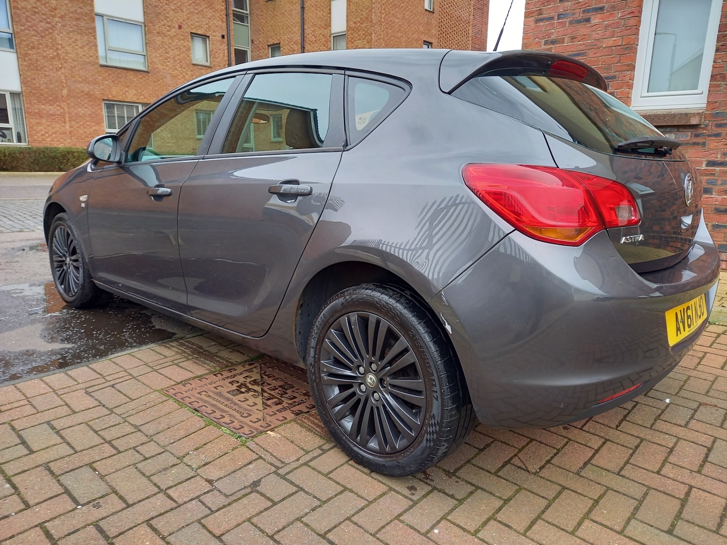 Used Vauxhall Astra 2011 for sale - 77591457: Photo 2