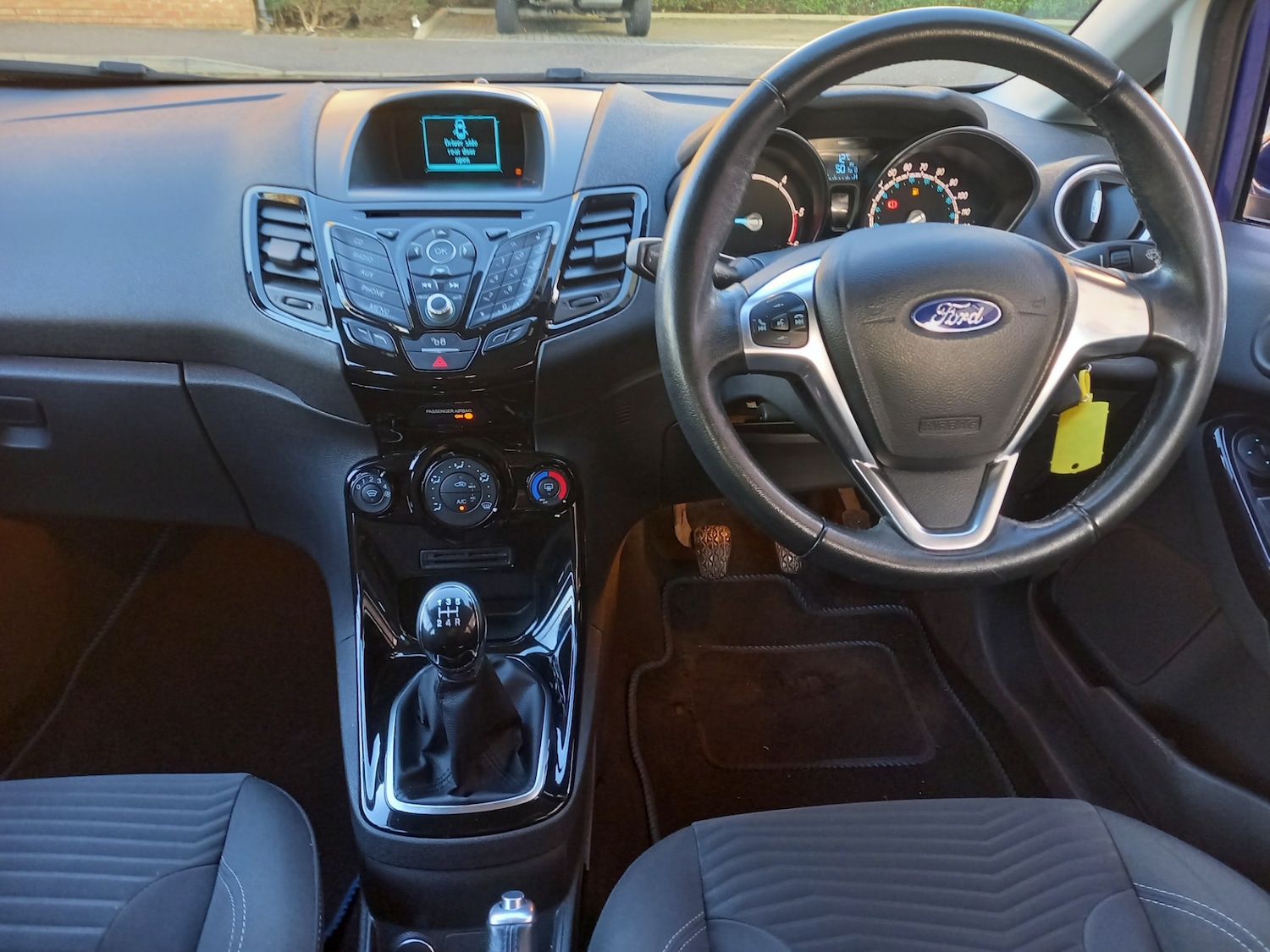 Used Ford Fiesta 2015 for sale - 76553938: Photo 3