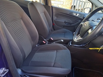 Used Ford Fiesta 2015 for sale - 76553938: Photo