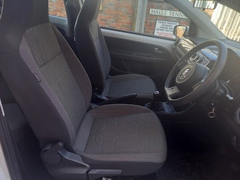 Used Volkswagen up! 2016 for sale - 79216008: Photo