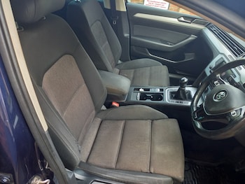 Used Volkswagen Passat 2016 for sale - 79467619: Photo