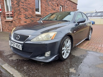 Lexus - IS