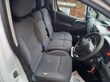 Used Peugeot Partner 2015 for sale - 76879076: Photo