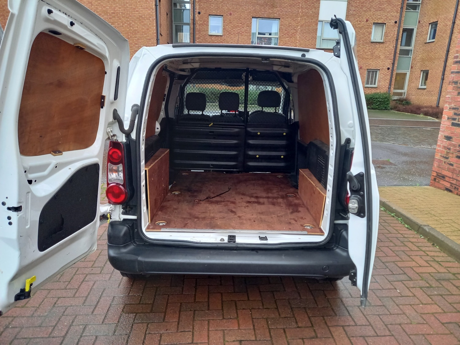 Used Peugeot Partner 2015 for sale - 76879076: Photo 6