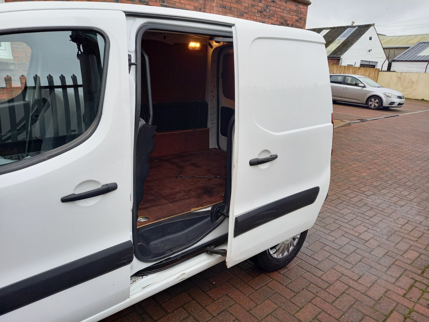 Used Peugeot Partner 2015 for sale - 76879076: Photo 7