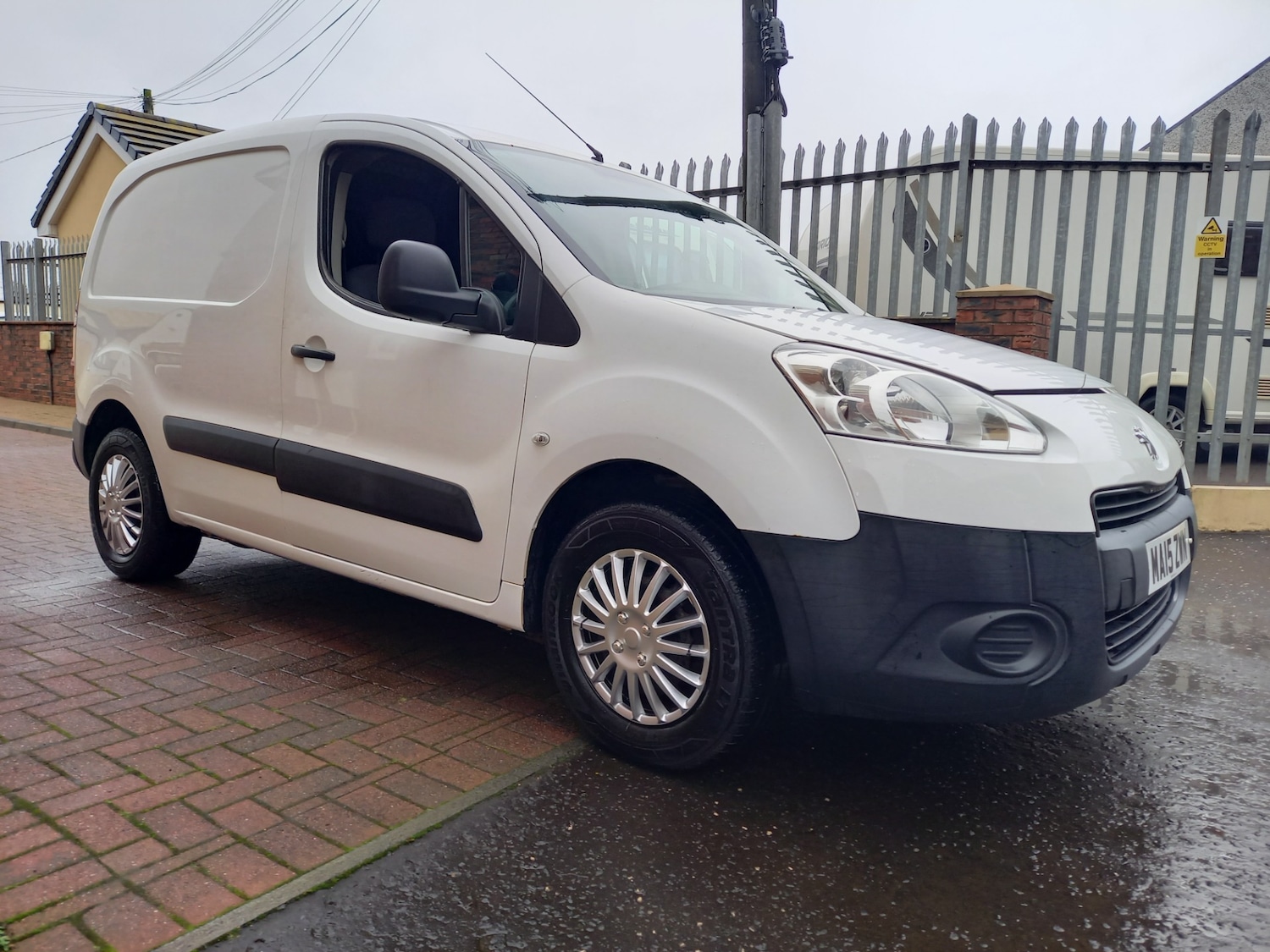 Used Peugeot Partner 2015 for sale - 76879076: Photo 8