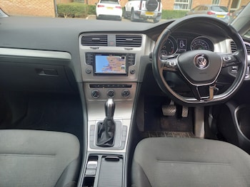Used Volkswagen Golf 2017 for sale - 75169066: Photo