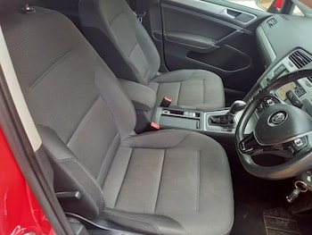 Used Volkswagen Golf 2017 for sale - 75169066: Photo