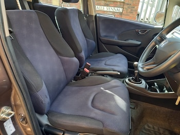 Used Honda Jazz 2013 for sale - 76088484: Photo 4
