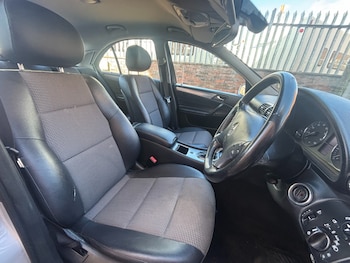 Used Mercedes-Benz C-Class 2006 for sale - 75931604: Photo