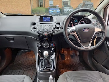 Used Ford Fiesta 2017 for sale - 76192541: Photo 3