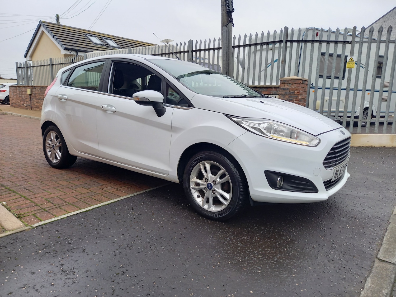 Used Ford Fiesta 2017 for sale - 76192541: Photo 6